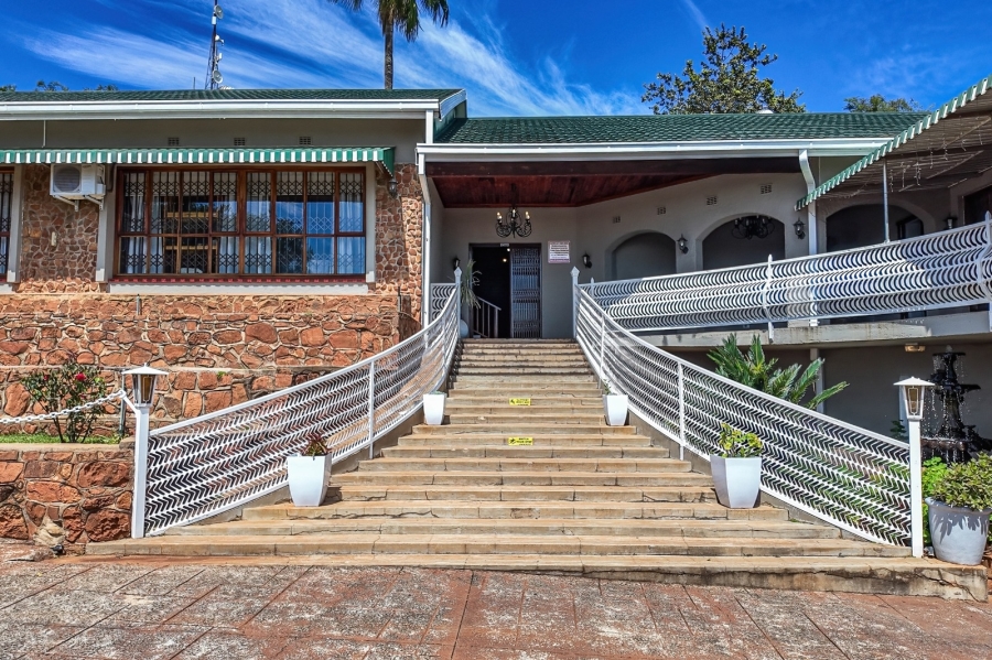 7 Bedroom Property for Sale in Waterkloof A H North West